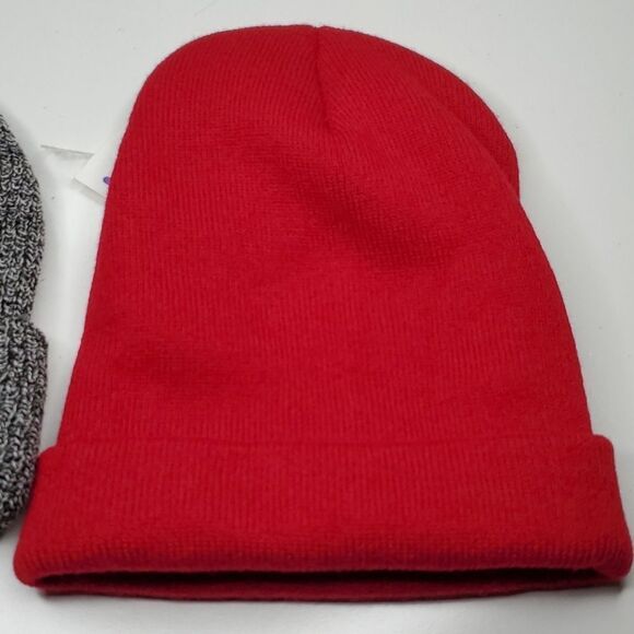 NEW JUICY COUTURE + DVS 2 KNIT BEANIE SNOW HATS NWT - Picture 7 of 9